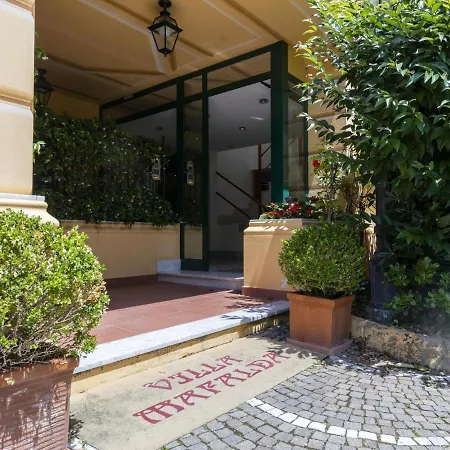 Lovely In With Balcony San Remo